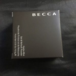 Becca setting powder